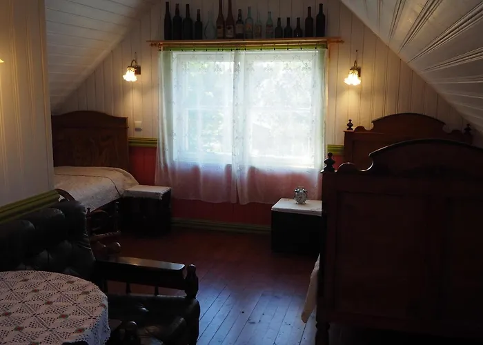 컨트리하우스 Puhkemaja *